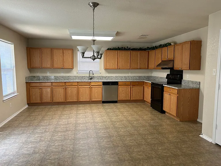 7230 Avery Rd — Photo 15