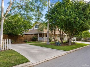 318 W 1st St, Los Fresnos, TX 78566