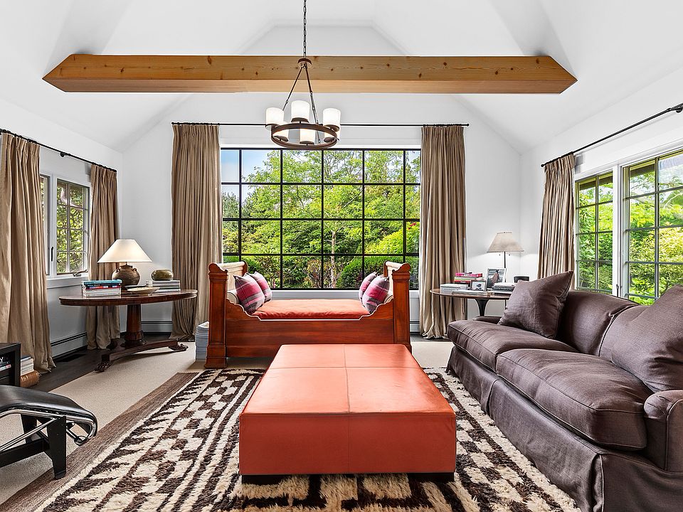 340 Hedges Ln, Sagaponack, NY 11962 Zillow