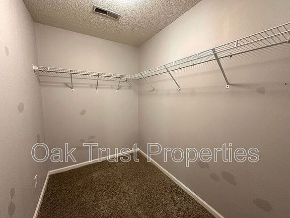 5th image of 5208 Carlisle Ct