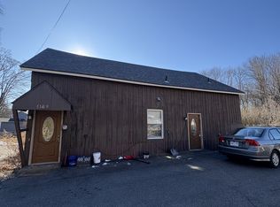 109 Pelham Rd, Amherst, MA 01002