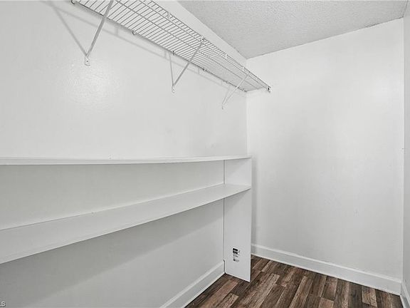 5th image of 201 Santa Clara Dr APT 5
