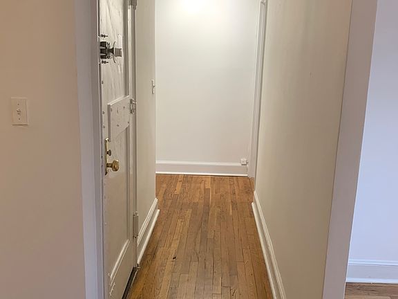 3rd image of 520 E 5th St APT 4A