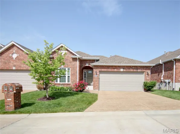 6007 Glennaire Dr, Saint Louis, MO 63129