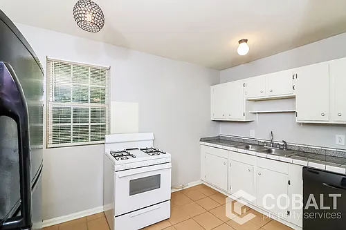 212 Kirkwood Rd NE #4 Photo 1
