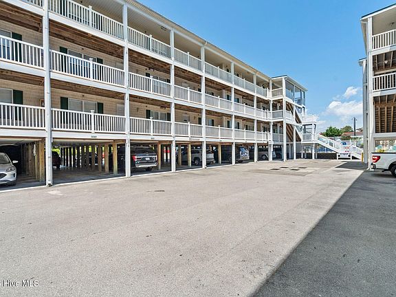 5th image of 105 SE 58th Street # 8302