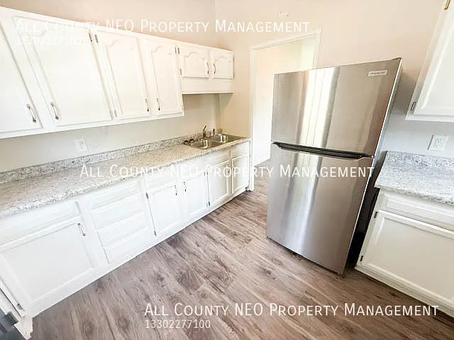 2470 Center Ave — Photo 10