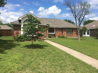 217 Willow Stone St, Denton, TX 76207