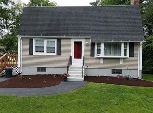 5 Hughes Ln, Billerica, MA 01821