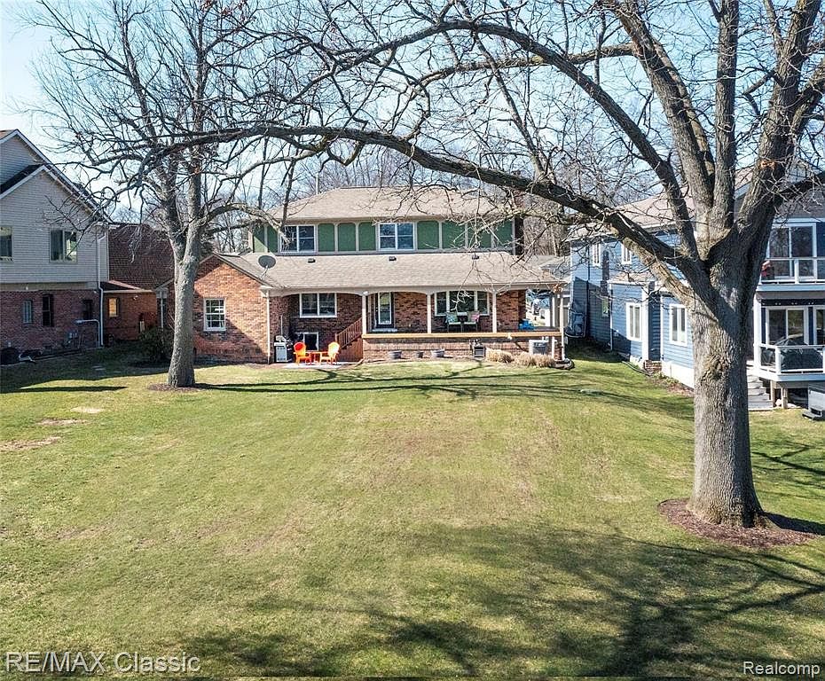 794 Wolverine Dr, Wolverine Lake, MI 48390 Zillow