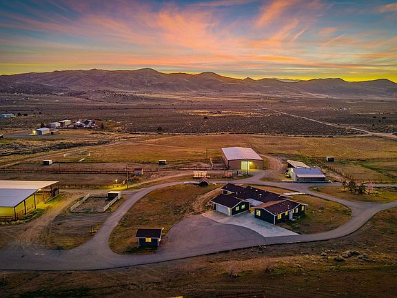 5th image of 3755 Wild Horse Rd