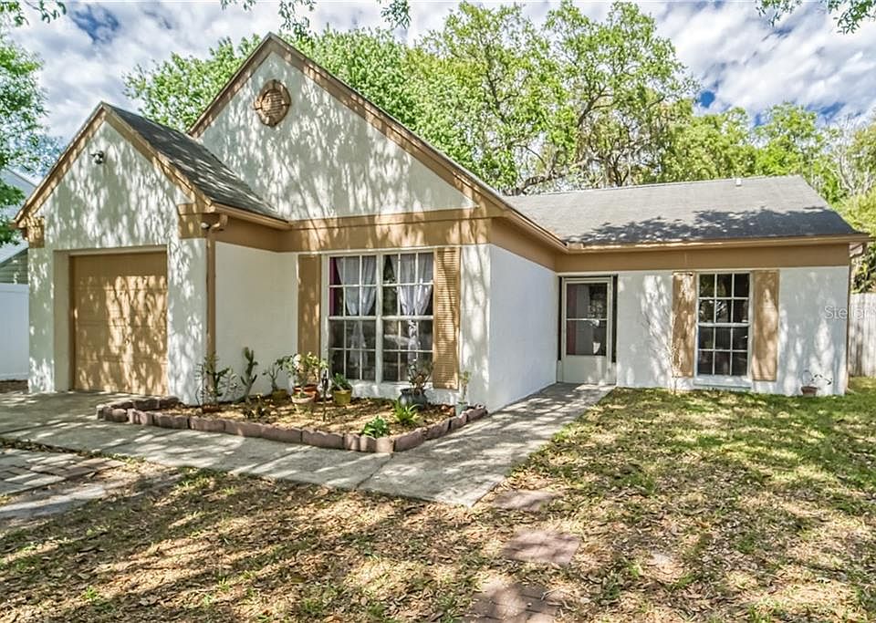1st image of 1648 Palm Leaf Dr