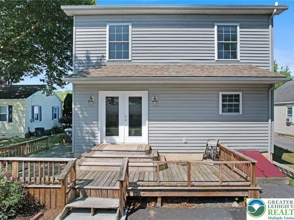 422 Center St, Slatington, PA 18080