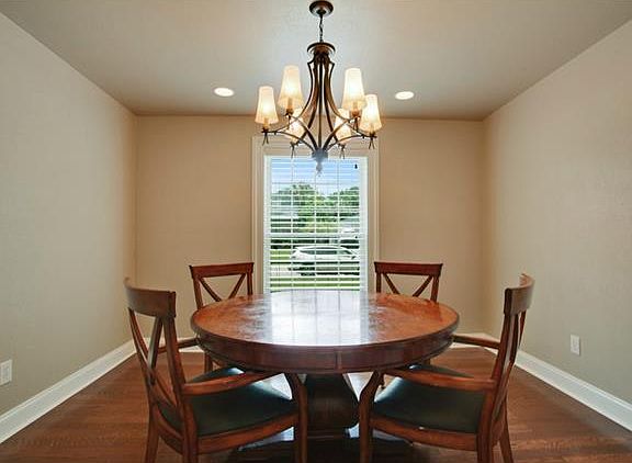 2nd image of 4455 Bancroft Dr