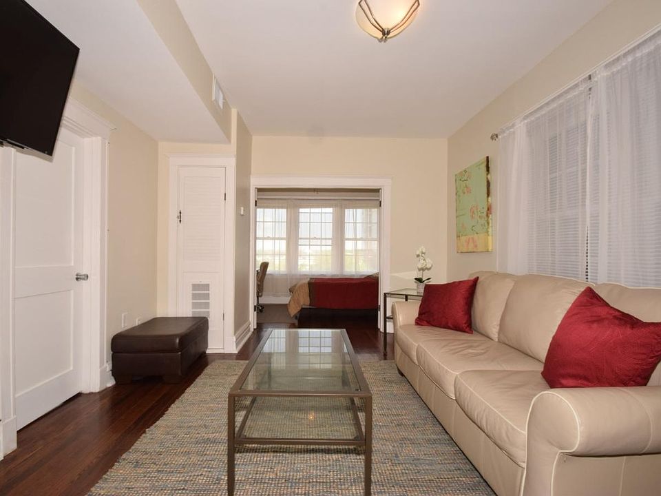 1st image of 6136 Delmar Blvd APT 301