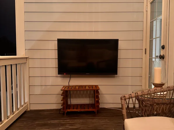 1542 Banning St, Mount Pleasant, SC 29466