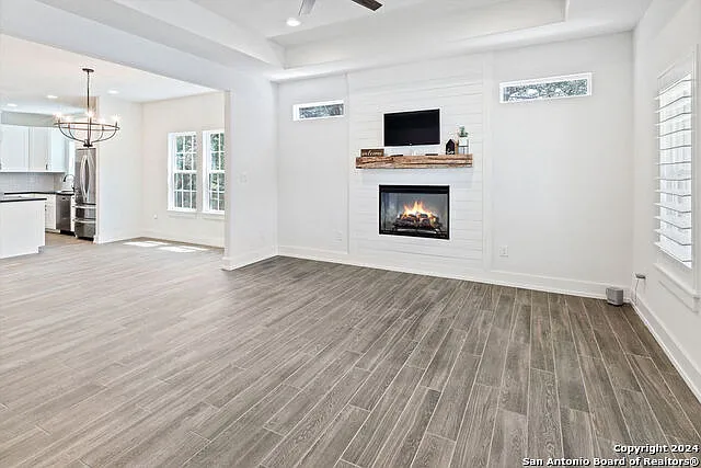3 bed, 2.0 bath, 1306 sqft, $2,200 — Photo 4