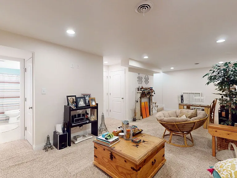 2343 Bickel Rd — Photo 22