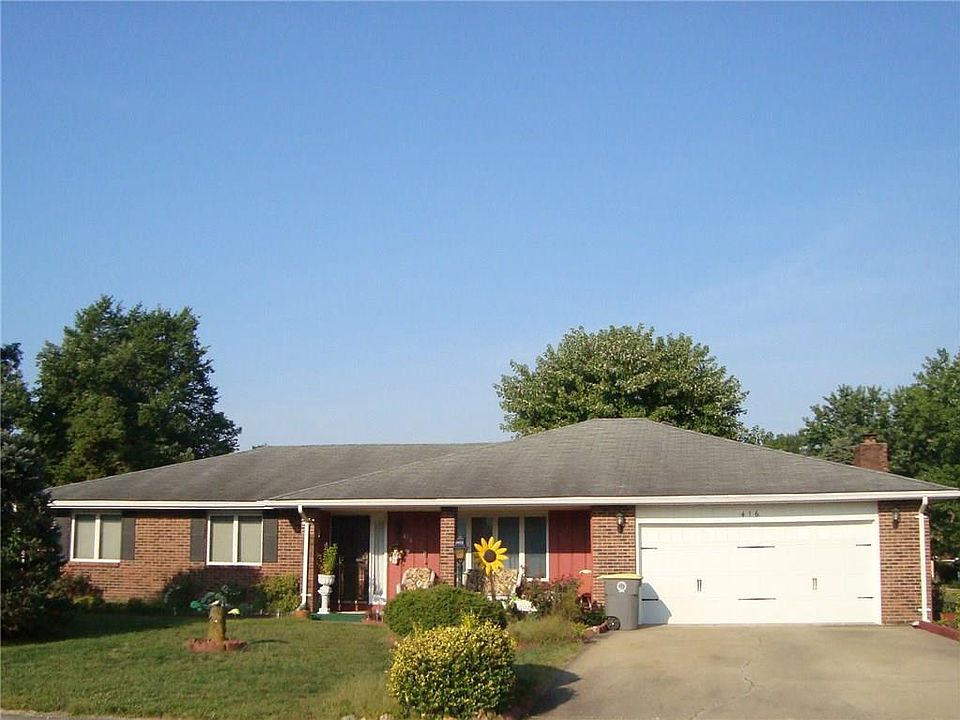 1st image of 416 Persimmon Dr