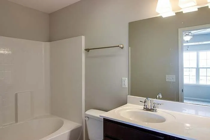 6625 Hanworth Trce — Photo 8