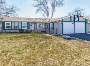 269 Banbury Ave, Elk Grove Village, IL 60007