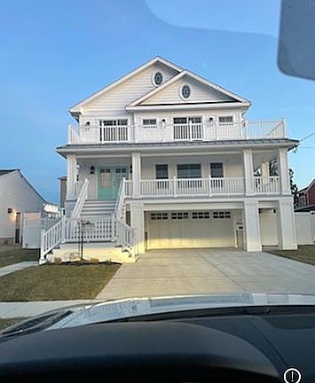 2nd image of 3707 Pembroke Ln