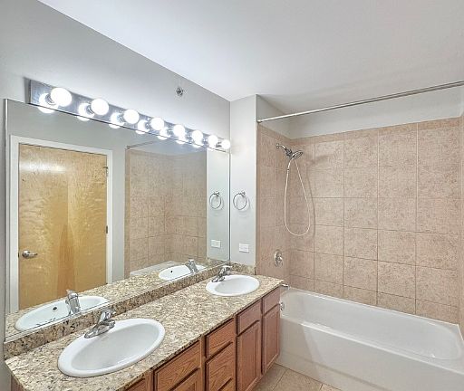Full Primary Bathroom