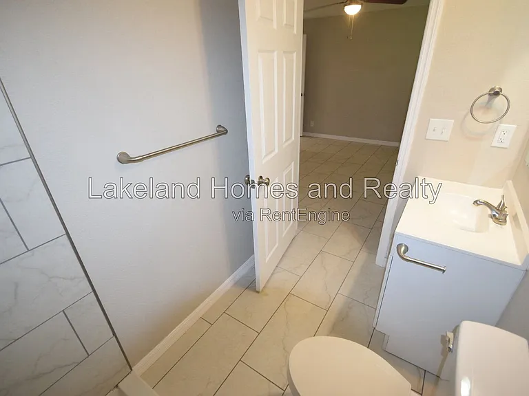 527 Garden Dr N #2 — Photo 10