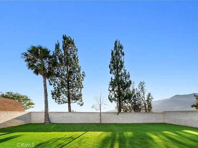 6766 Royal Crest Ct — Photo 47