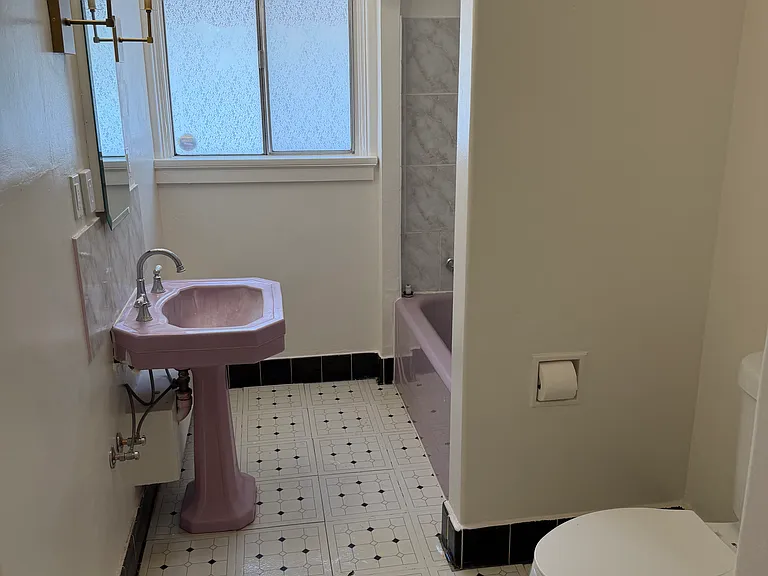 638 W Pinkley Ave — Photo 8