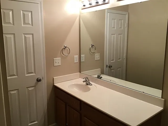 1635 Swan Dr — Photo 16