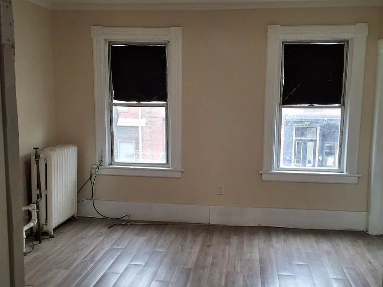 107 William St #2 — Photo 3