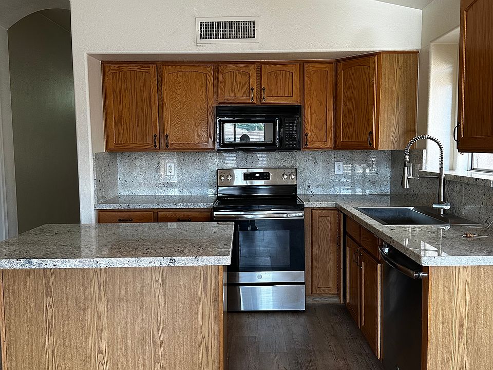1st image of 3621 E Monona Dr