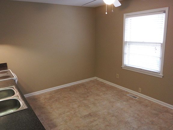 3rd image of 1741 Benwood Dr