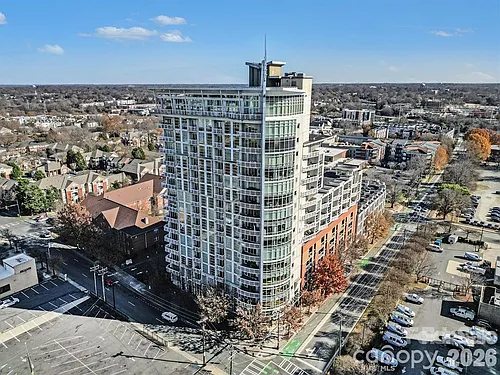505 E 6th St #304 Photo 1