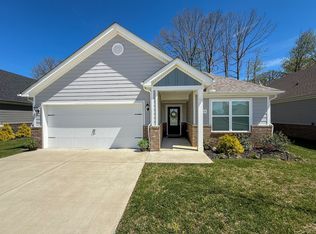 1003 Autumnwood Dr, Dickson, TN 37055