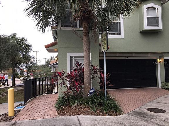 2nd image of 204 Rock Garden Pl