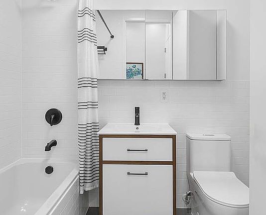 5th image of 226 15th St APT 1D