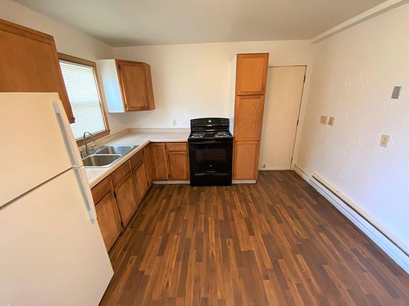4th image of 3446 Fremont Ave N