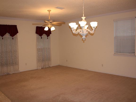 3rd image of 188 Prince Phillip Dr