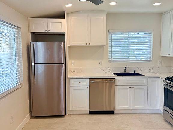 5th image of 4575 North Ave #39