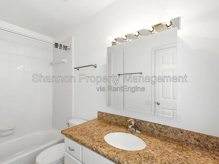 2409 North Blvd #A — Photo 12