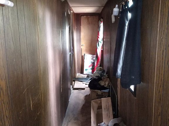 2nd image of 701 E 22nd St