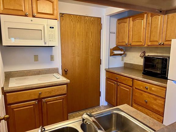 4th image of 5951 N Skeel Ave Unit 211