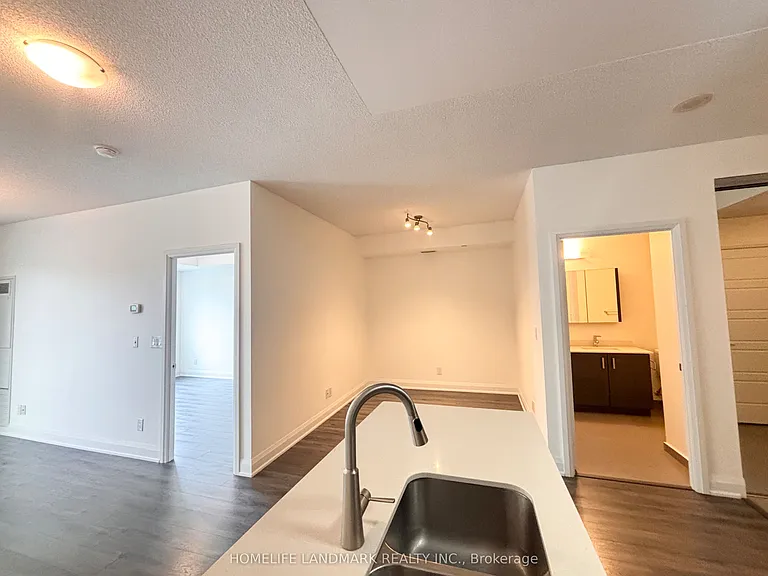 1 Uptown Dr #207 — Photo 16