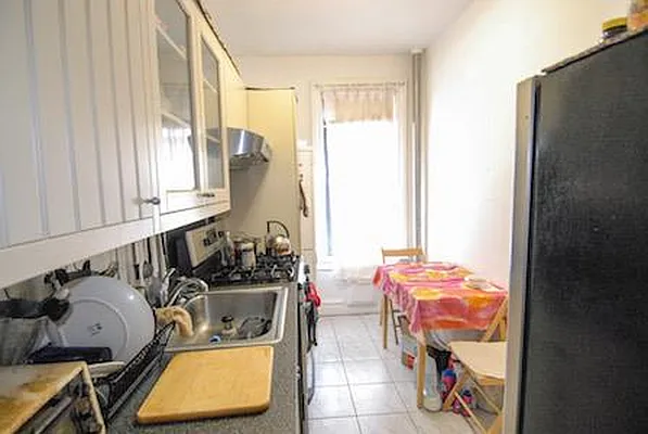 Sold by R New York | media 11