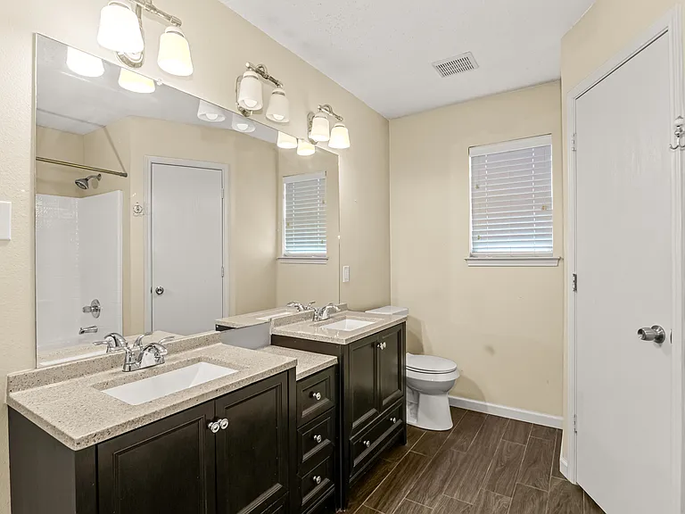 412 Dakota Dr — Photo 14