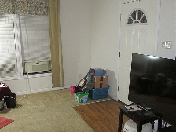 4th image of 17 Cynthia Cir