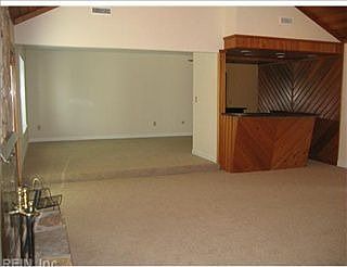 4th image of 1004 Truitt Ct