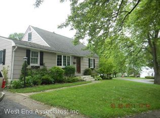 550 Magnolia Rd, Hellertown, PA 18055